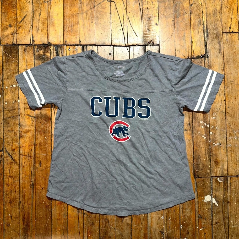 CUBS 5th & Ocean T-Shirt Women's S Heather Gray Graphic Print Pullover Comfort